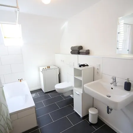 Hofhaus Mit Riesengarten - Gemuetliches Haeuschen Im Kern Des Schoensten Mainzer Stadtteils Finthen Holiday home Mainz